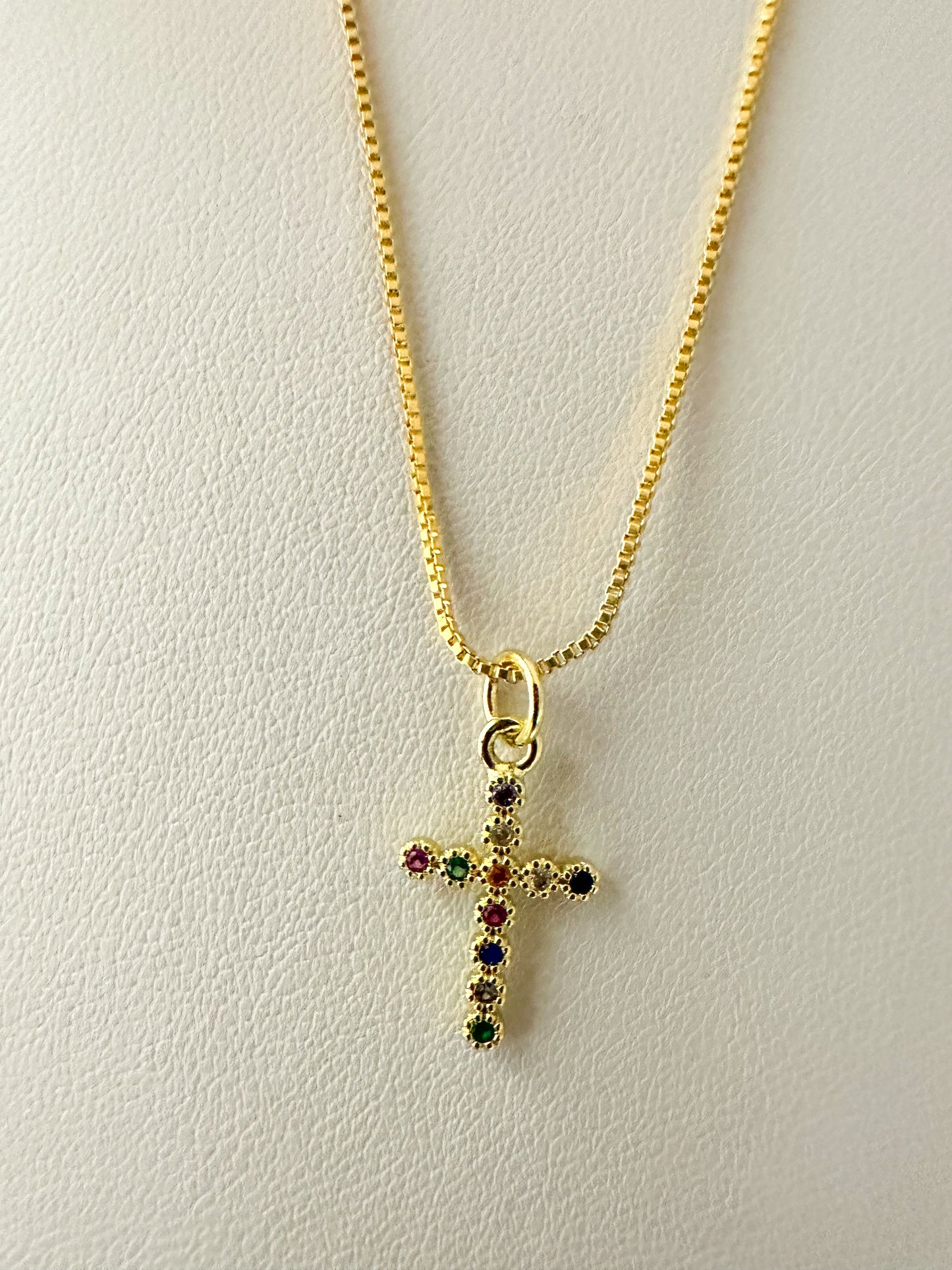 Cruz zircones de colores