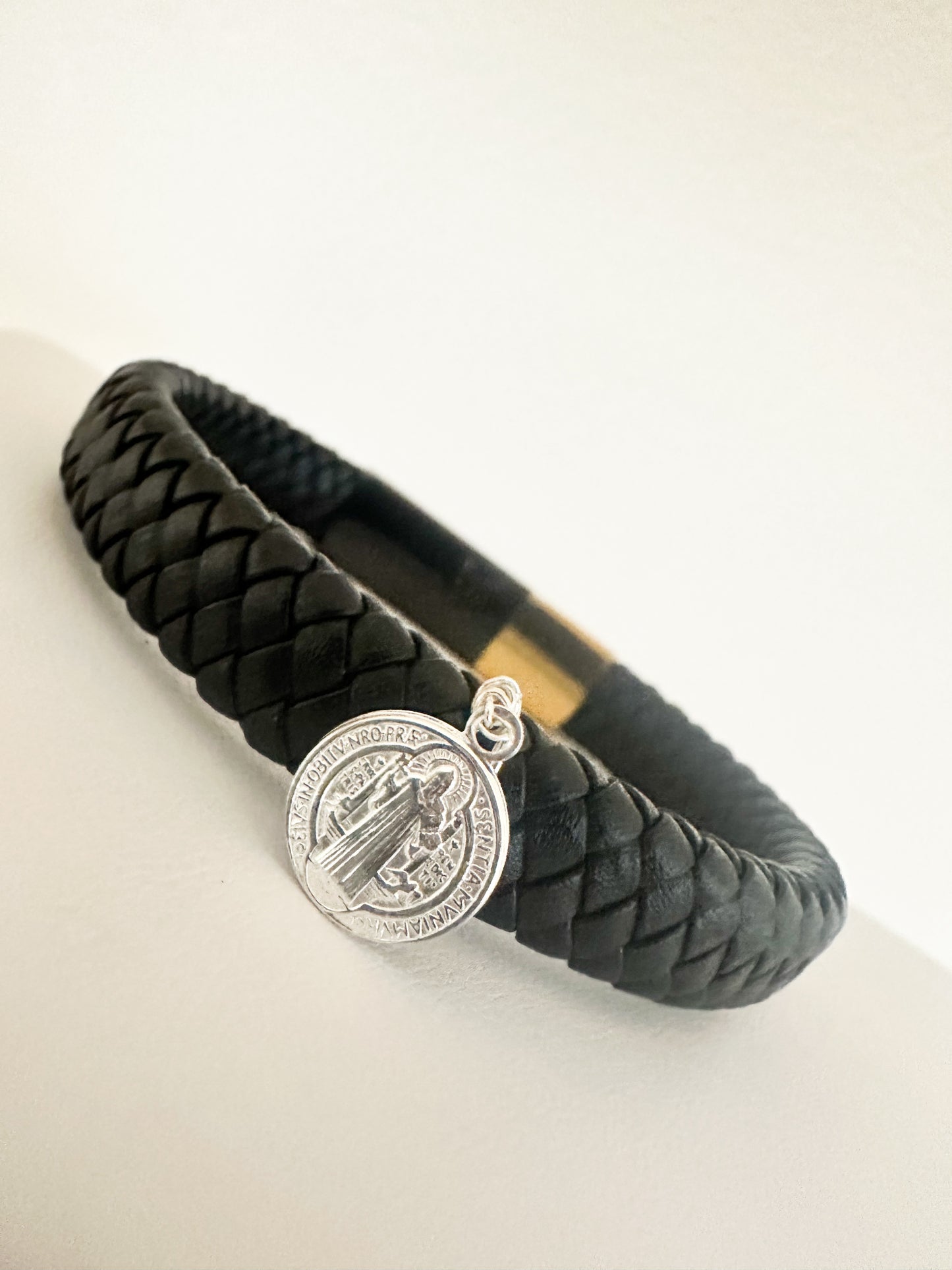 San Benito (cuero y plata 925)