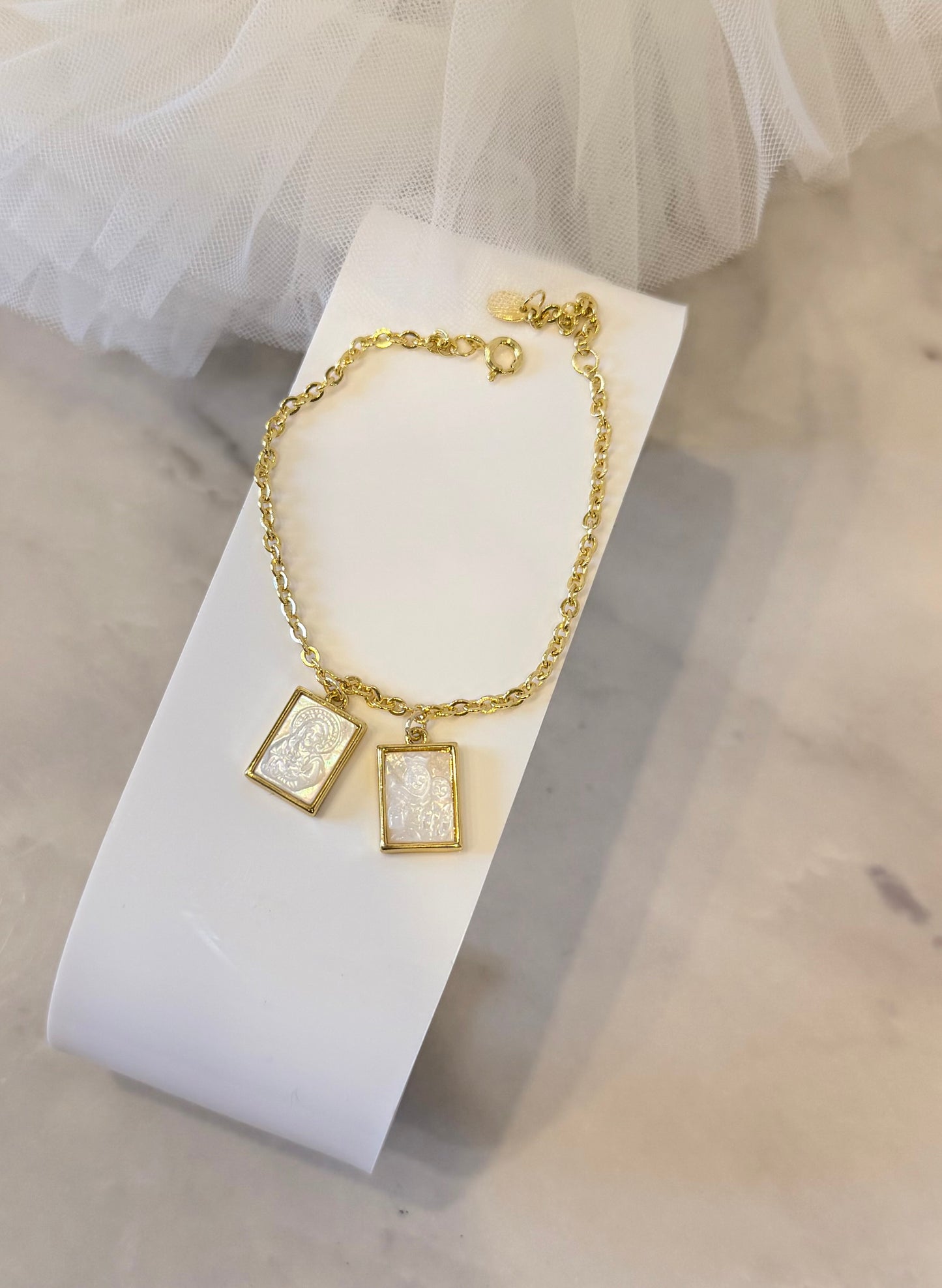 Escapulario de mano (plata 925 baño de oro)