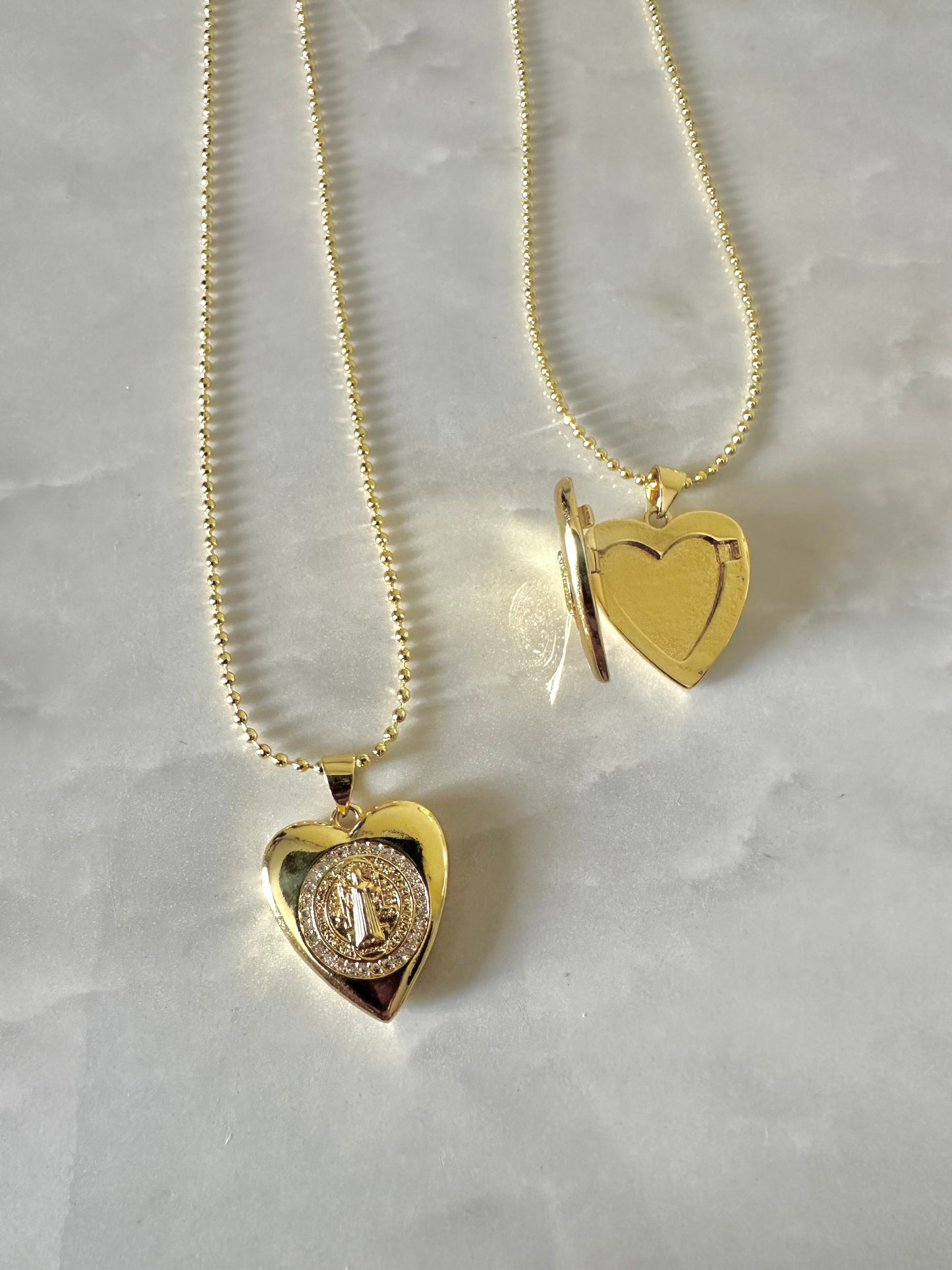 Relicario corazón San Benito