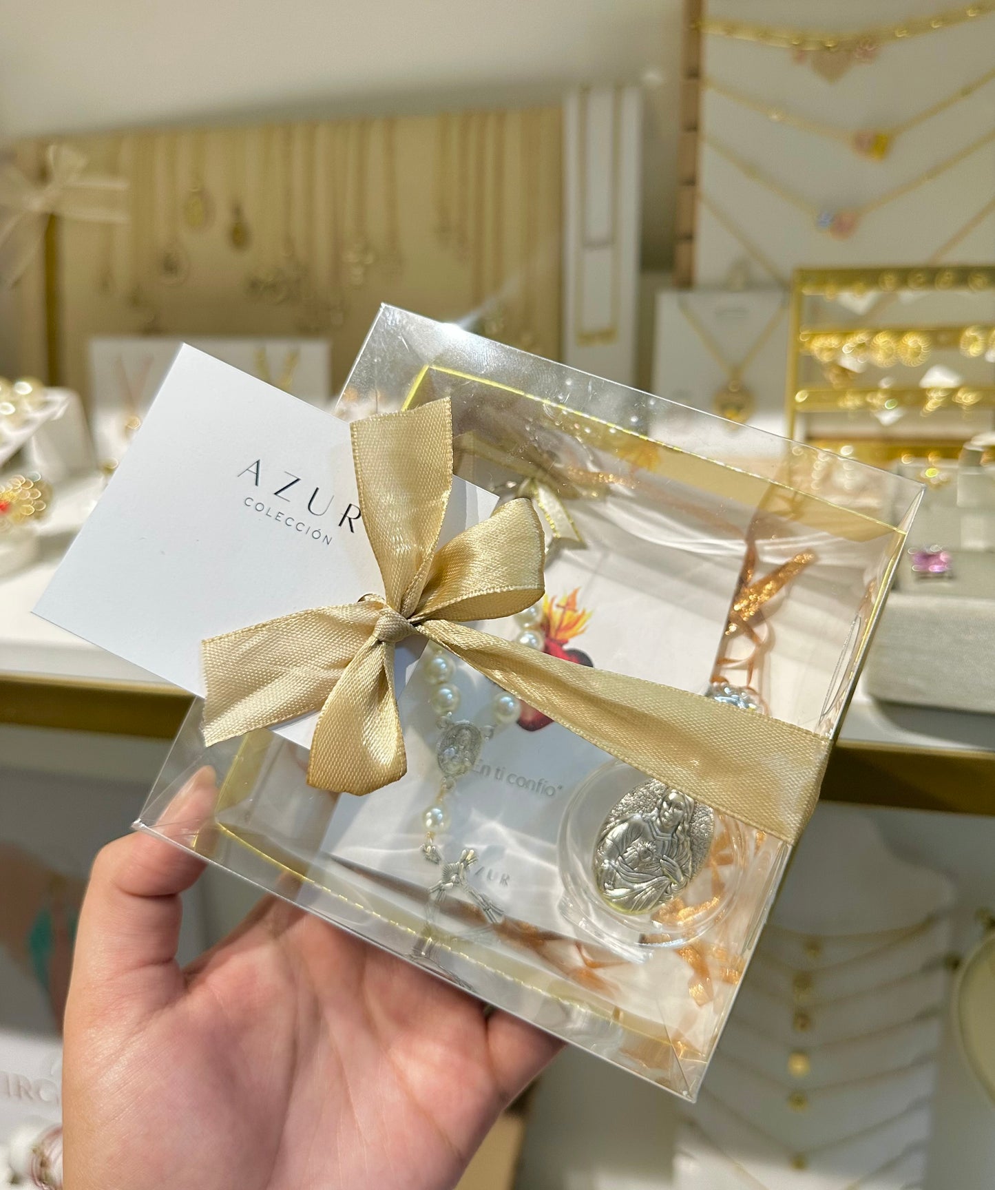 Caja de regalo Sagrado Corazónde Jesús (denario, estampita y bote para agua bendita)