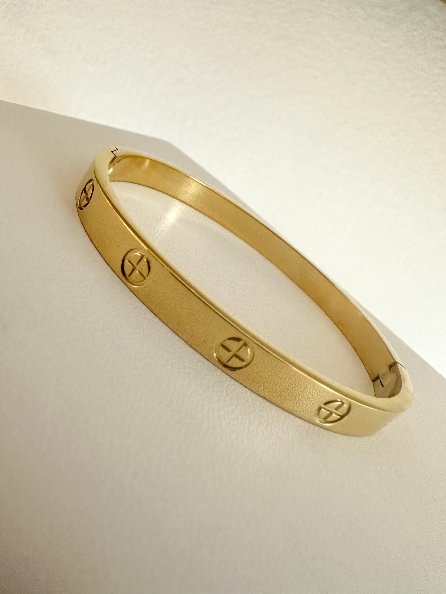 Brazalete tipo cartier (acero)