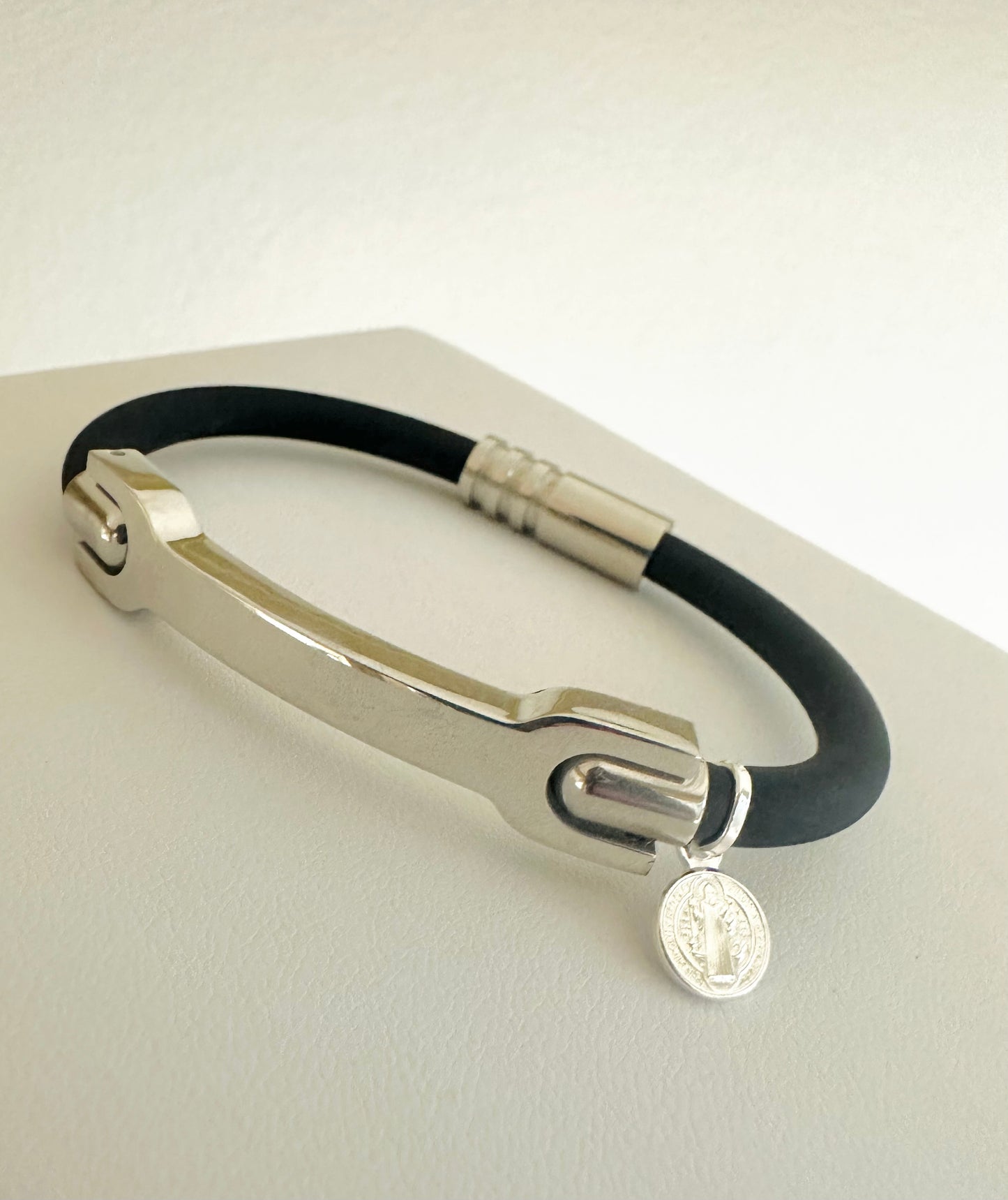 San Benito (plata925 y acero)