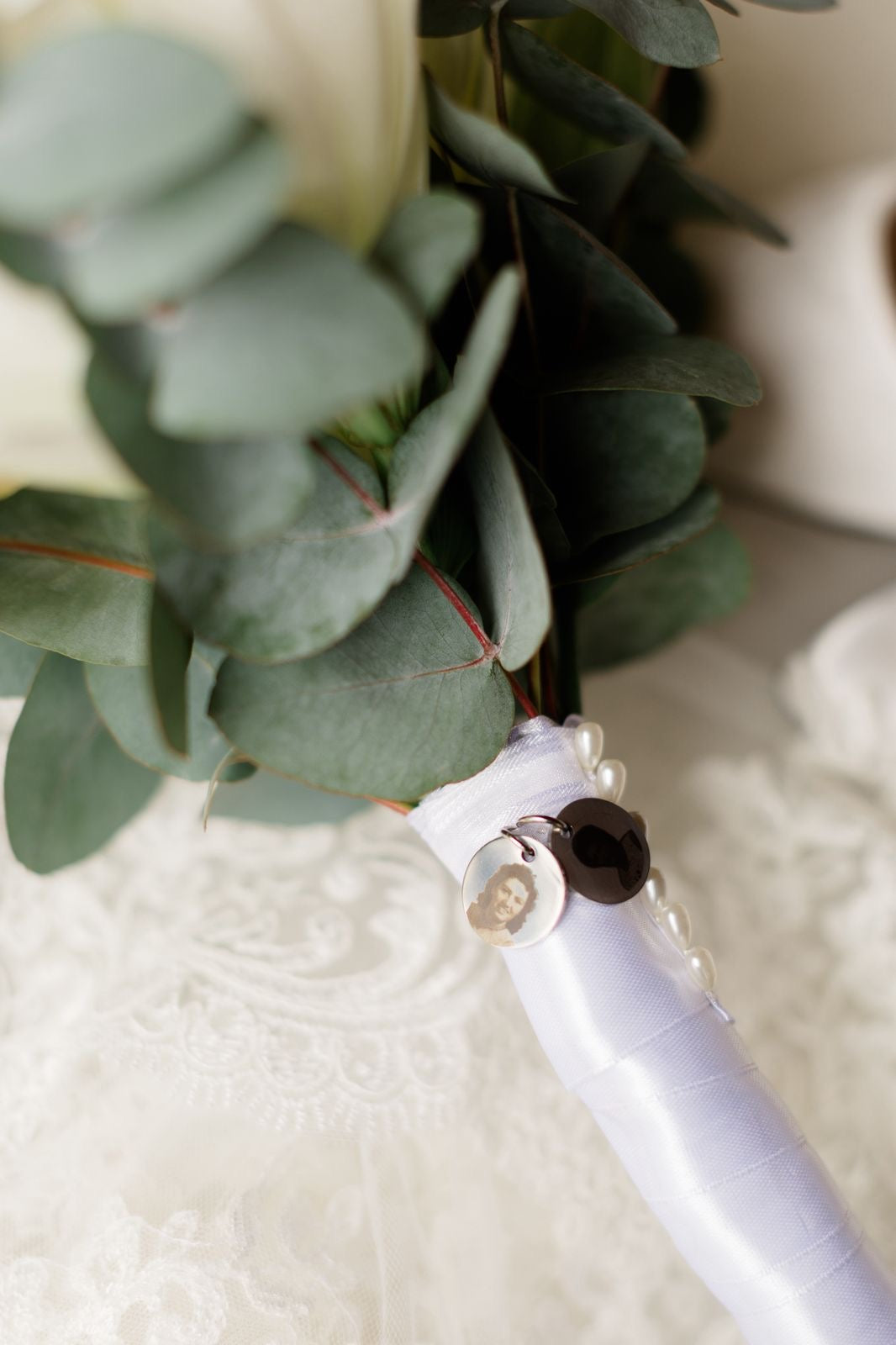 Medalla para ramo de novia (foto y texto)