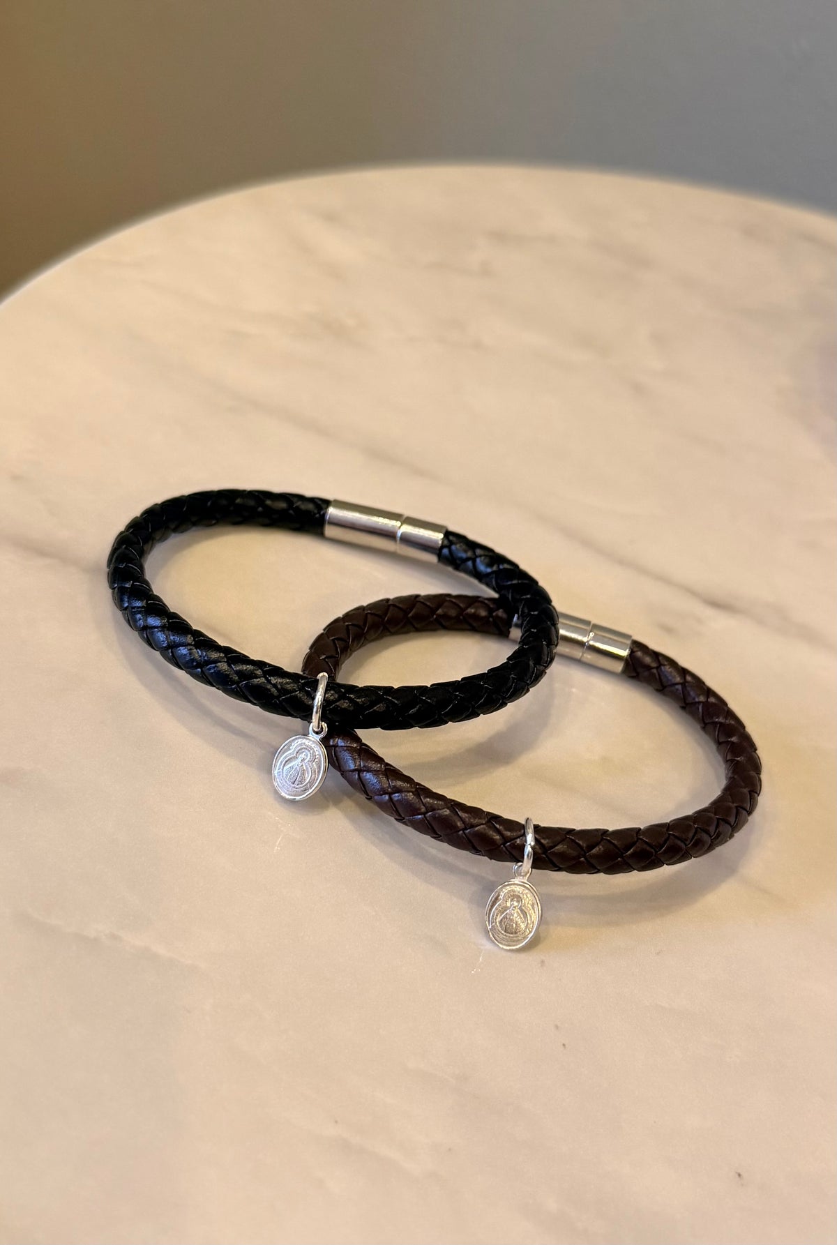 Pulsera de cuero Virgen de Suyapa
