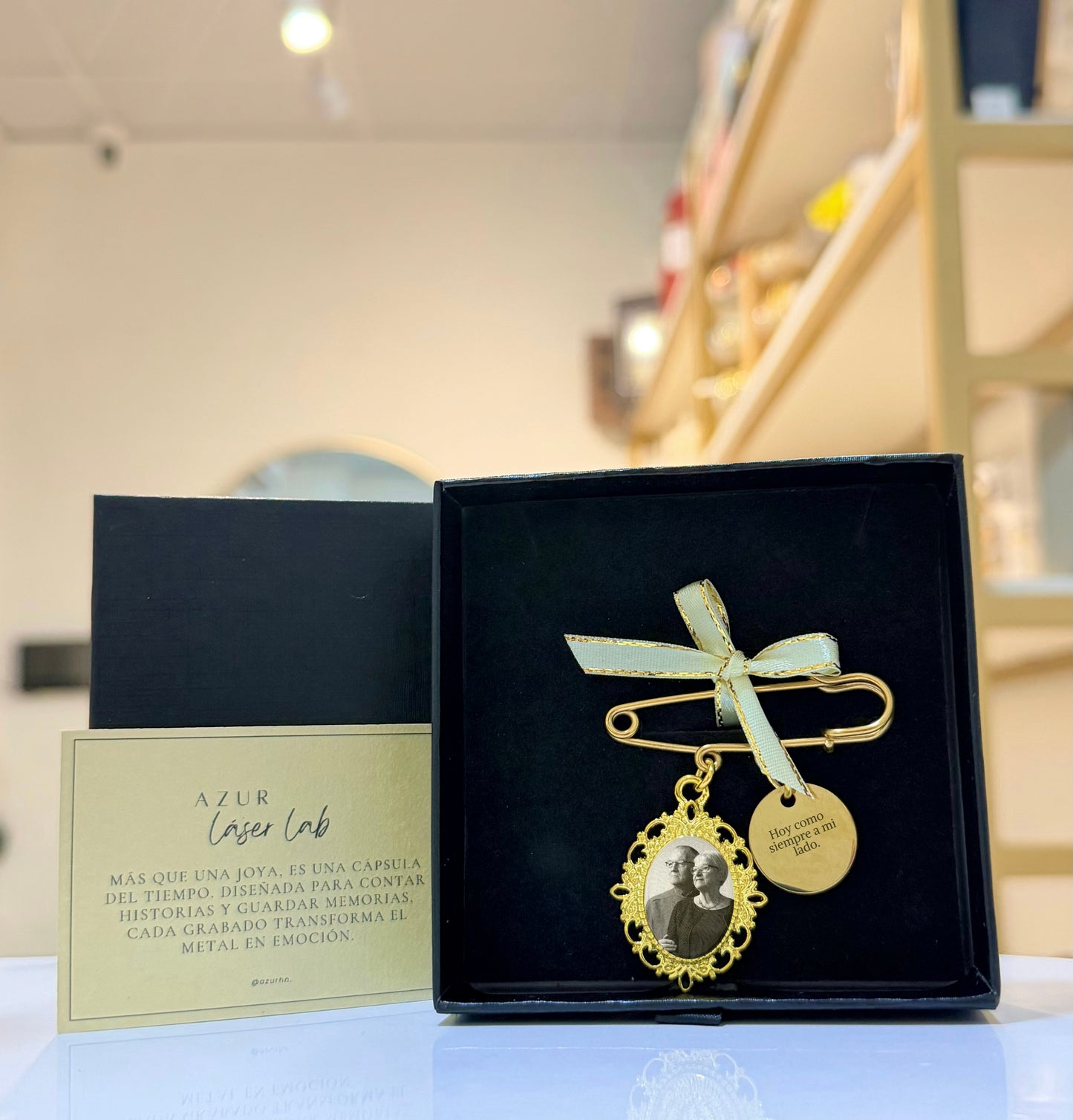 Broche para ramo (incluye foto y grabado)