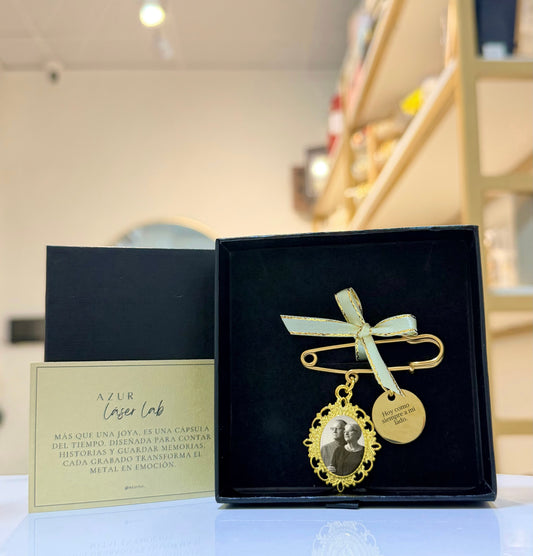 Broche para ramo (incluye foto y grabado)