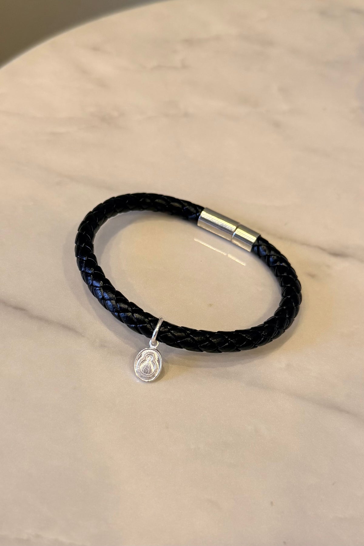 Pulsera de cuero Virgen de Suyapa