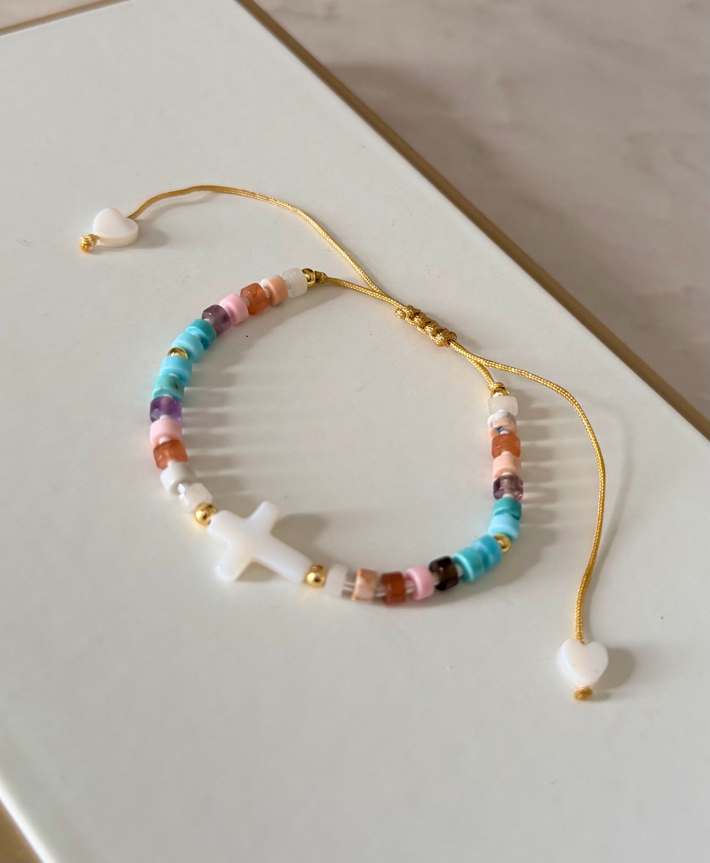 Pulsera Cielo pastel (nácar)