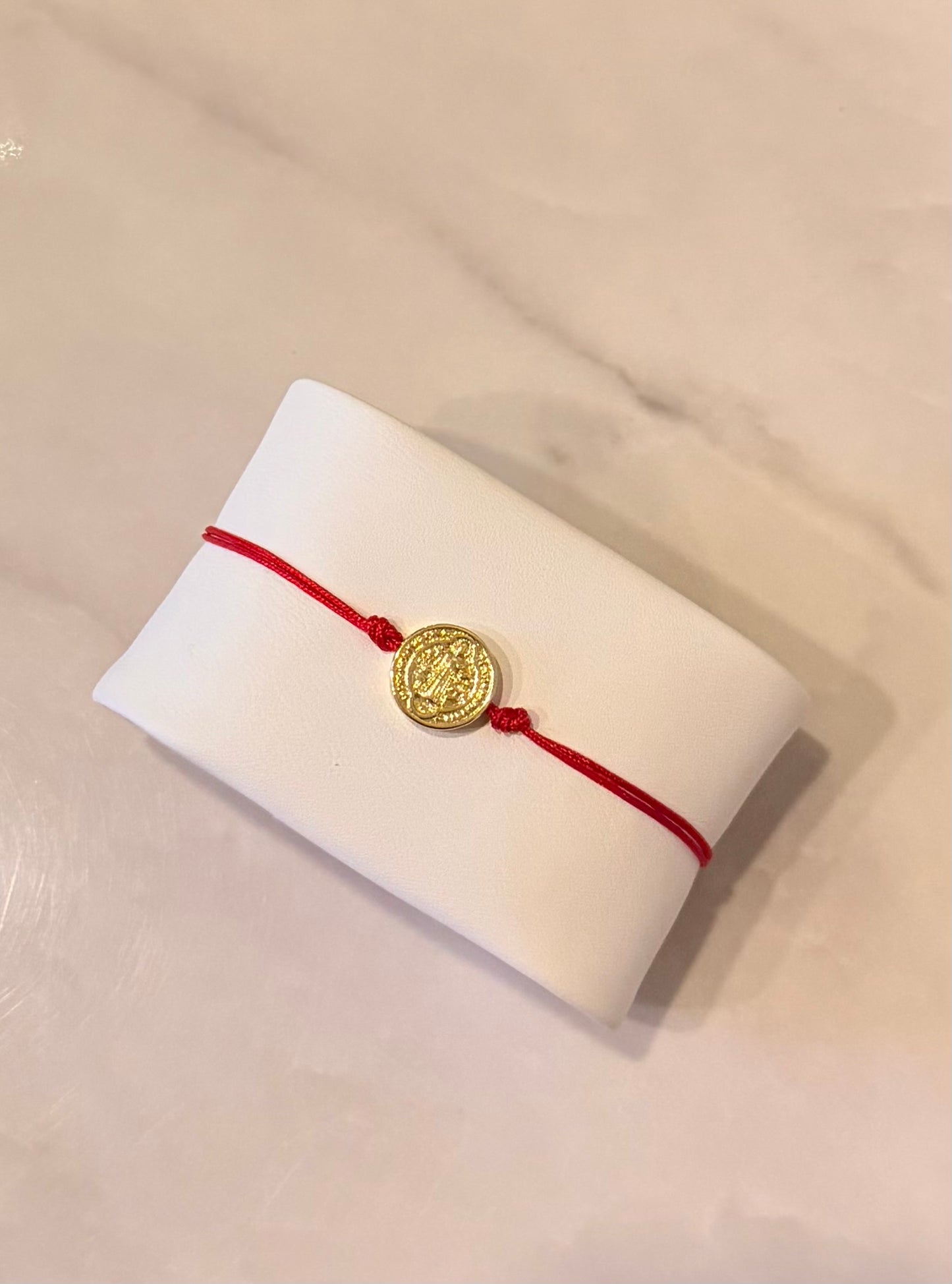 San Benito hilo rojo clásico