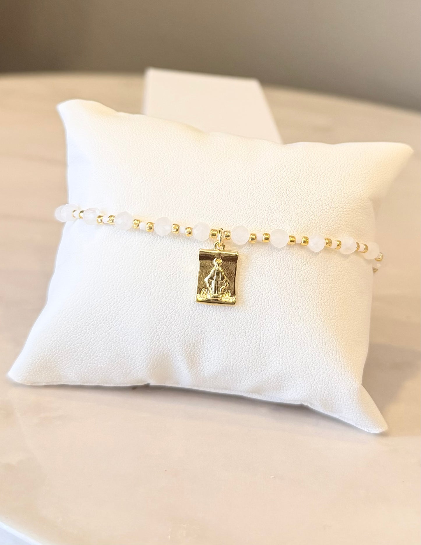 Mini virgencita ajustables