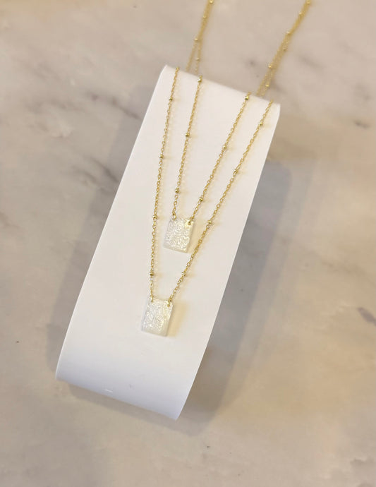 Escapulario concha nácar (plata 925 baño de oro)