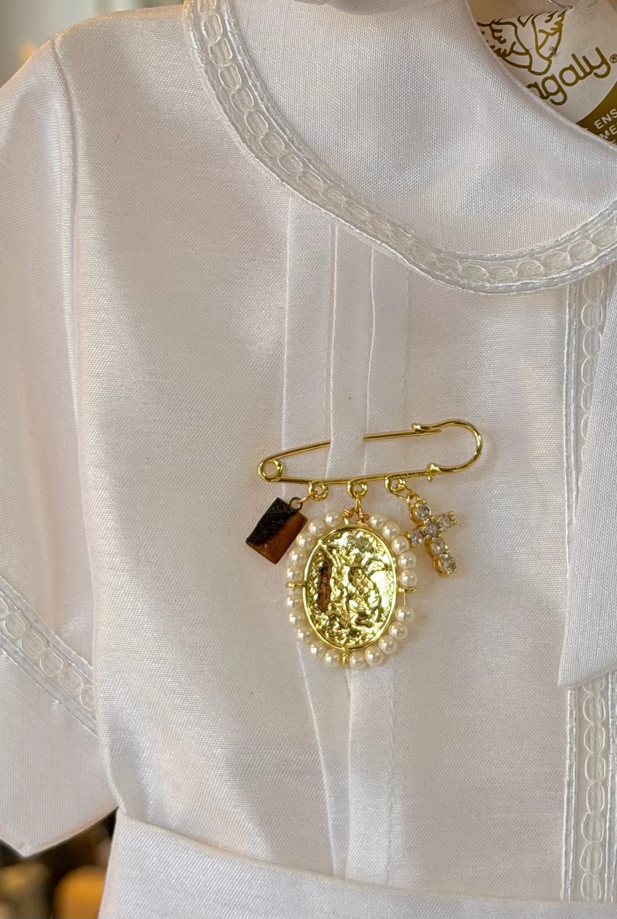 Broche San Miguel Arcangel (incluye personalización)