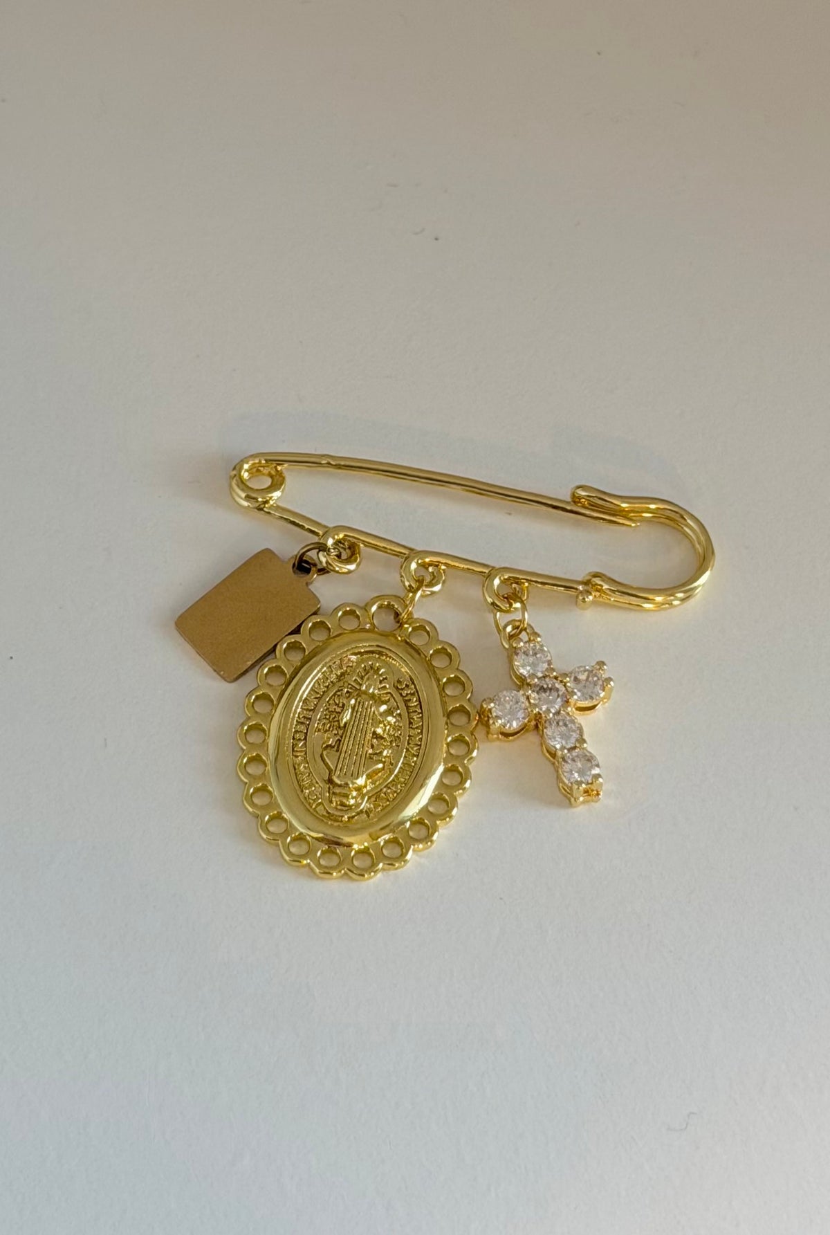 Medalla San Benito protector (incluye grabado)